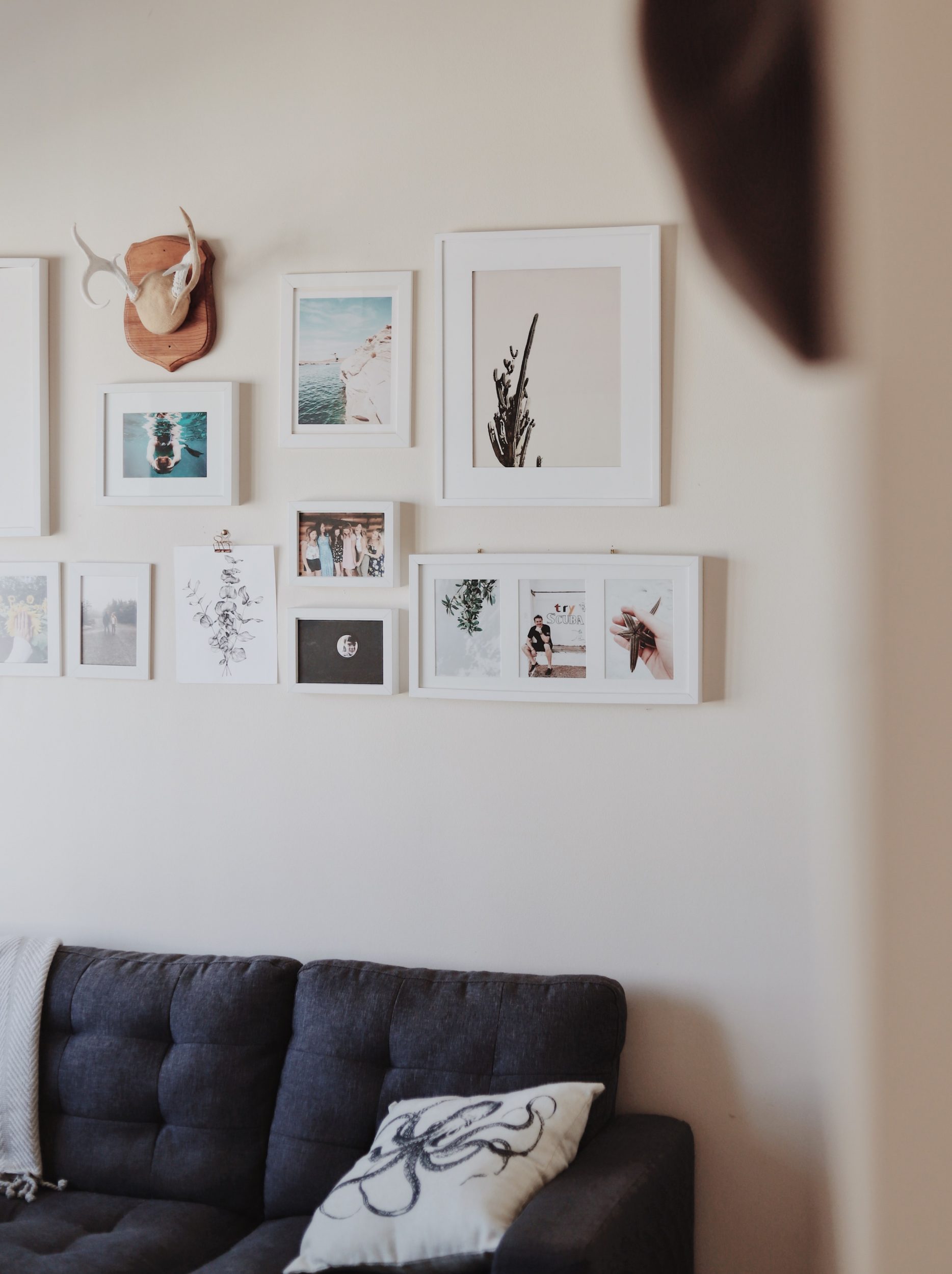 Kreasikan Foto sebagai Dekorasi Dinding Rumah Anda